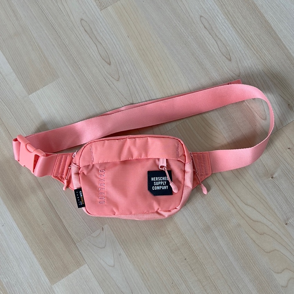 Herschel supply company Fanny pack